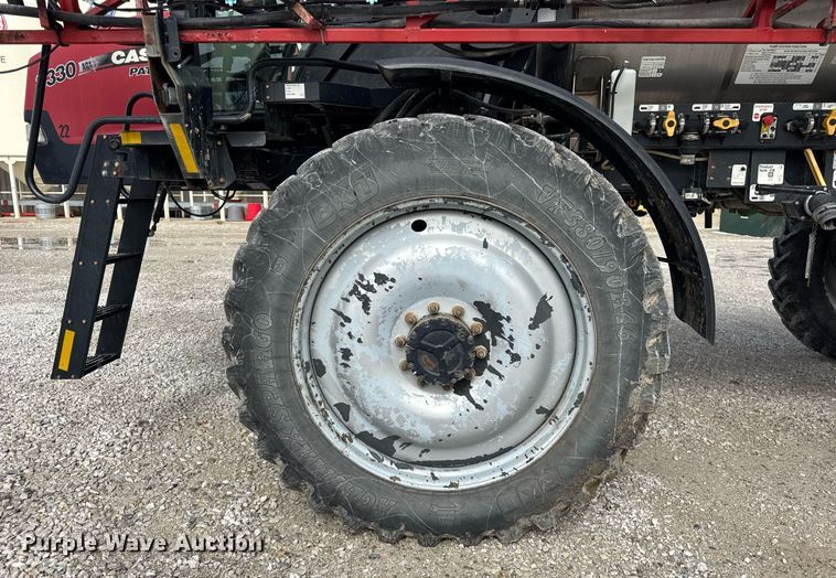 image for item DU3359 2013 Case IH Patriot 3330 sprayer