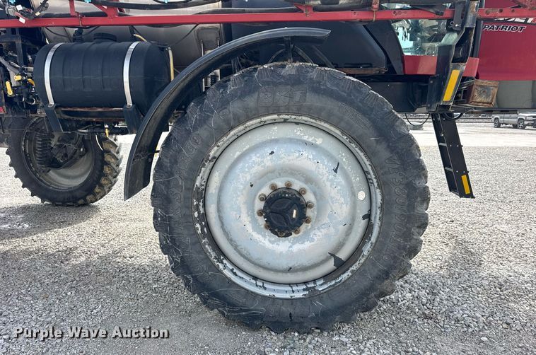 image for item DU3359 2013 Case IH Patriot 3330 sprayer