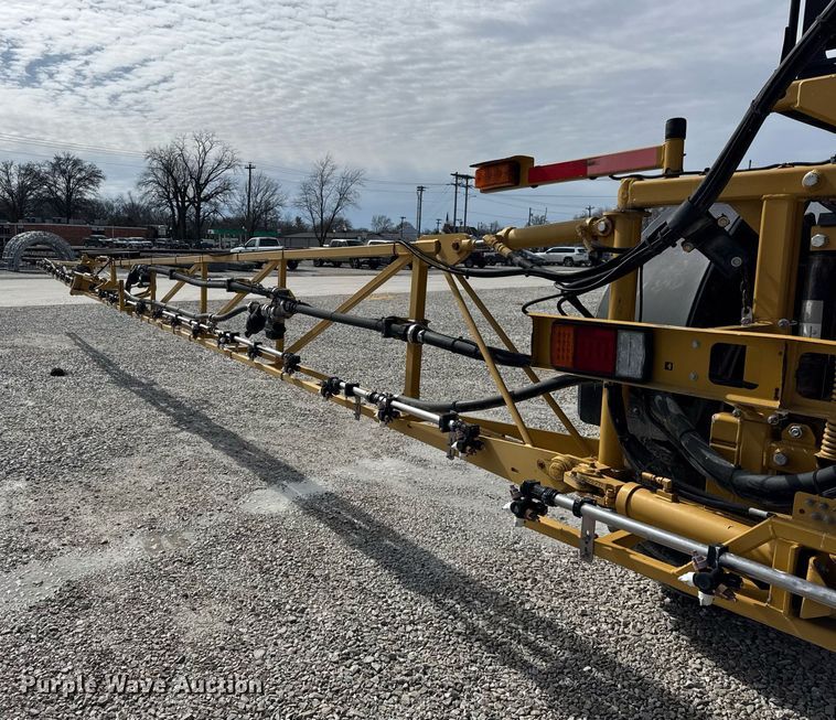 image for item DU3360 2012 Rogator RG1100 sprayer