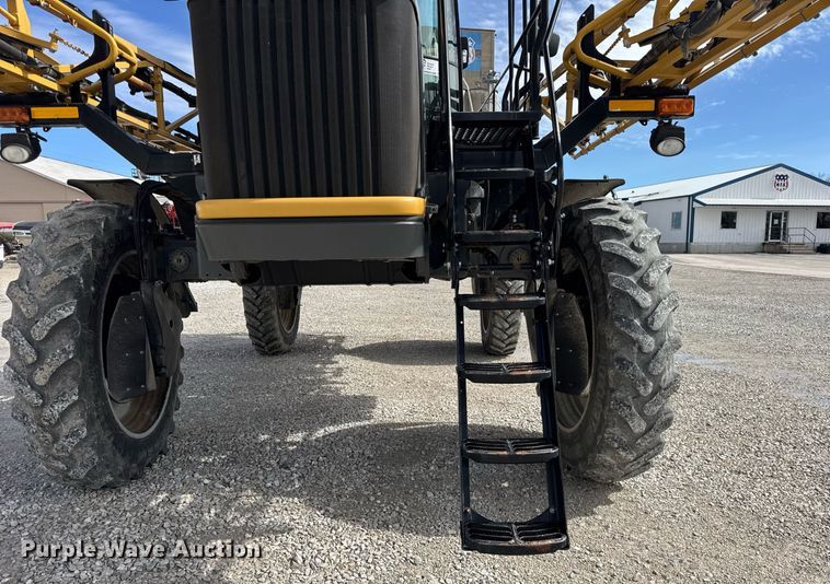 image for item DU3360 2012 Rogator RG1100 sprayer