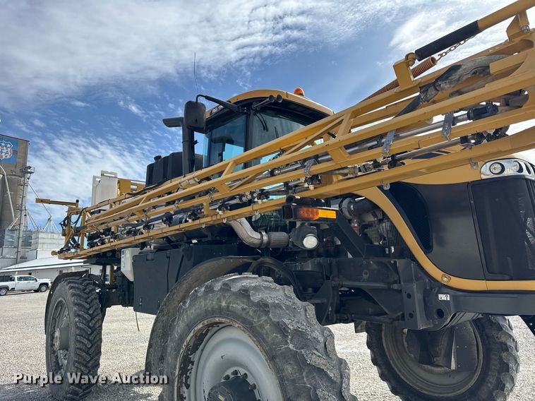 image for item DU3360 2012 Rogator RG1100 sprayer