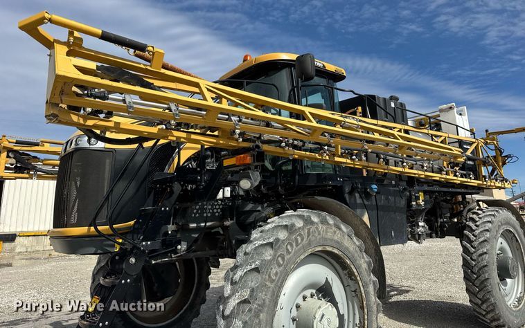 image for item DU3360 2012 Rogator RG1100 sprayer
