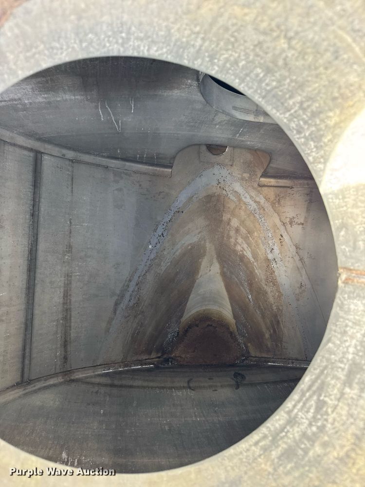 image for item DU3360 2012 Rogator RG1100 sprayer