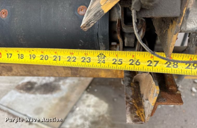 image for item DU3361 New Leader L4258G4 spreader bed