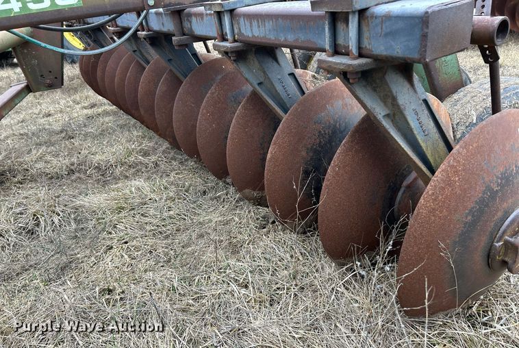 image for item DV1814 John Deere T3545 off-set disk