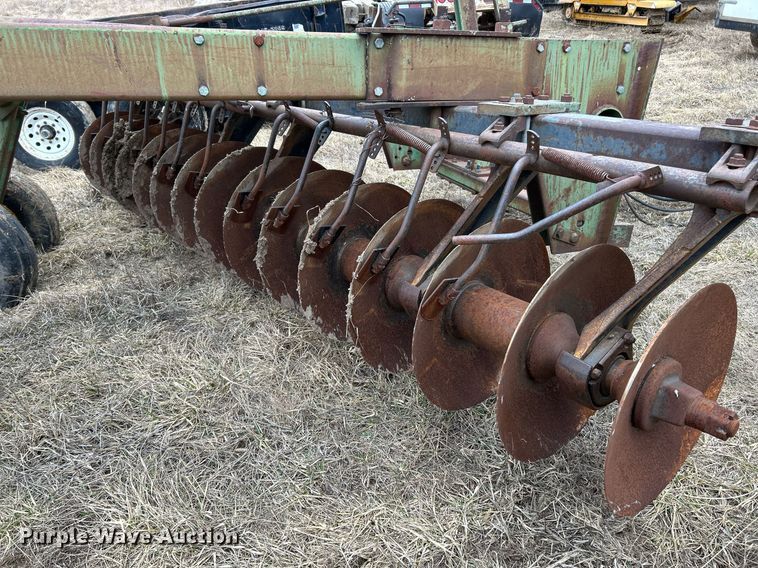 image for item DV1814 John Deere T3545 off-set disk