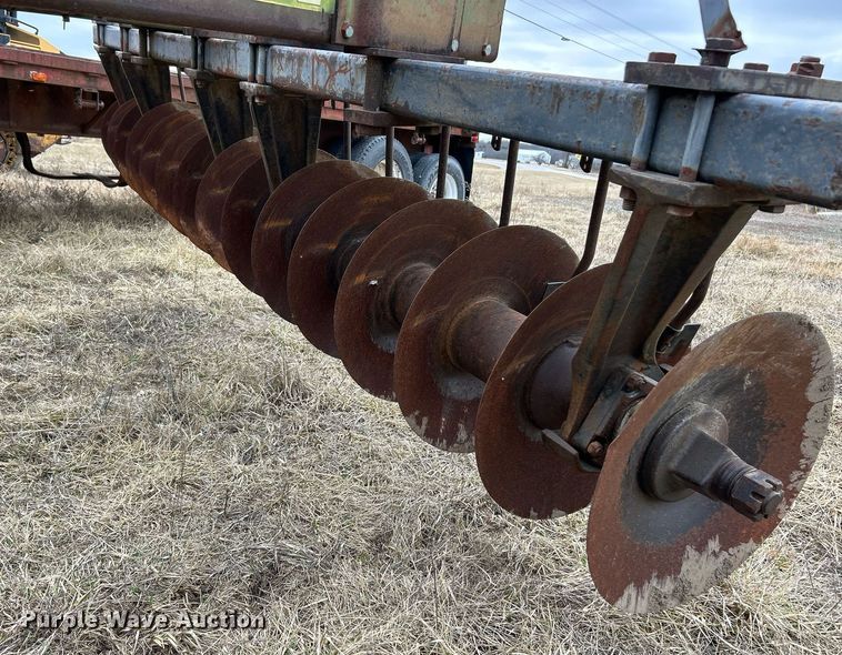 image for item DV1814 John Deere T3545 off-set disk