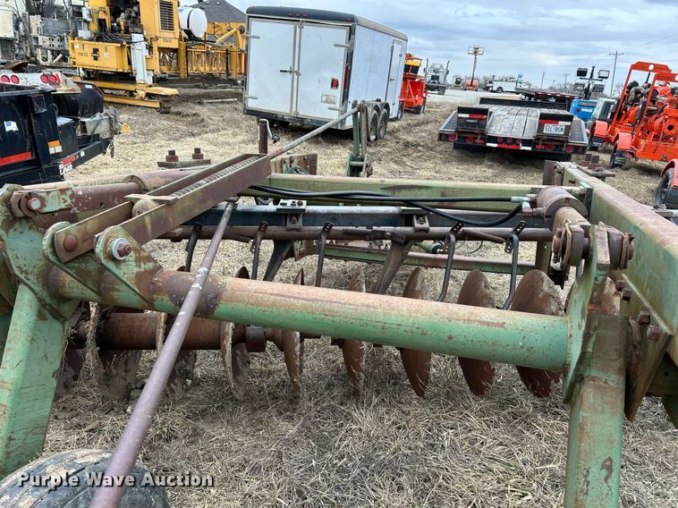 image for item DV1814 John Deere T3545 off-set disk