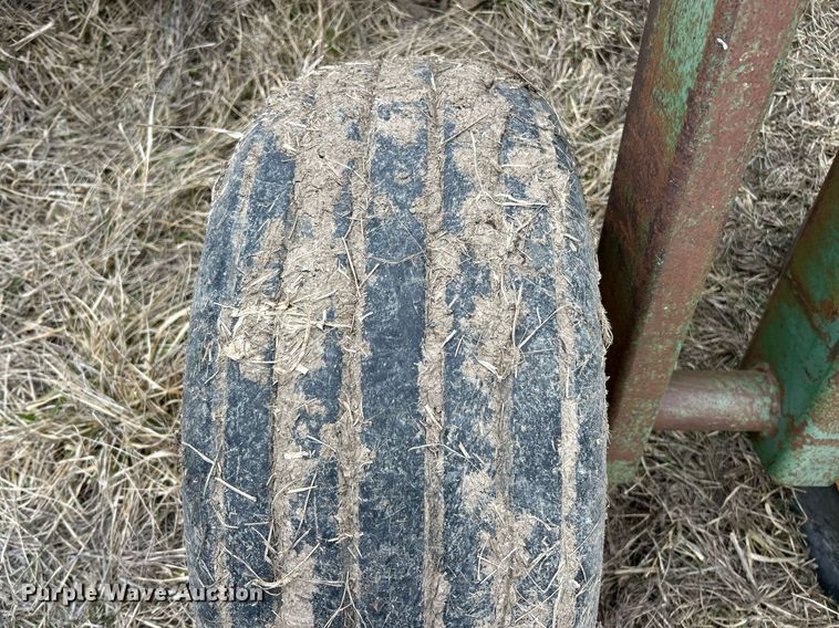 image for item DV1814 John Deere T3545 off-set disk