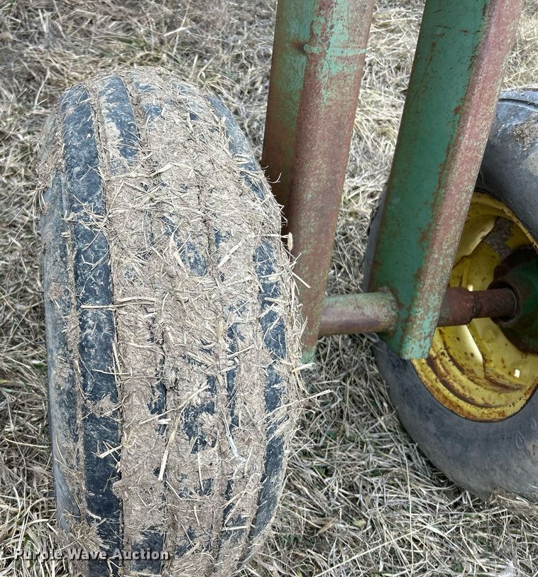 image for item DV1814 John Deere T3545 off-set disk