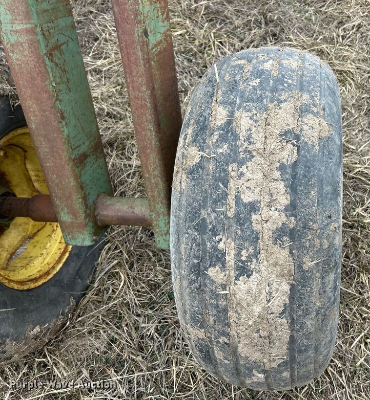 image for item DV1814 John Deere T3545 off-set disk