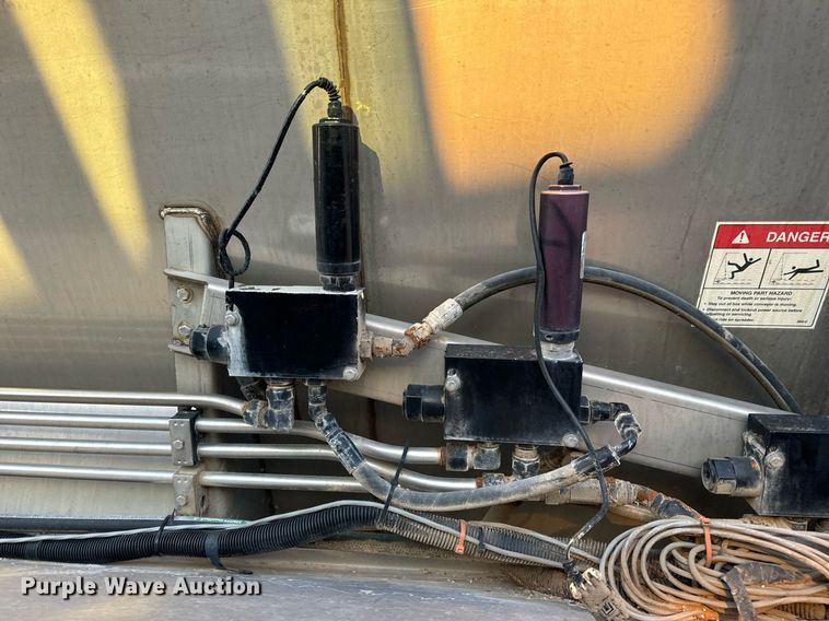 image for item DV1852 Miller 3654 applicator