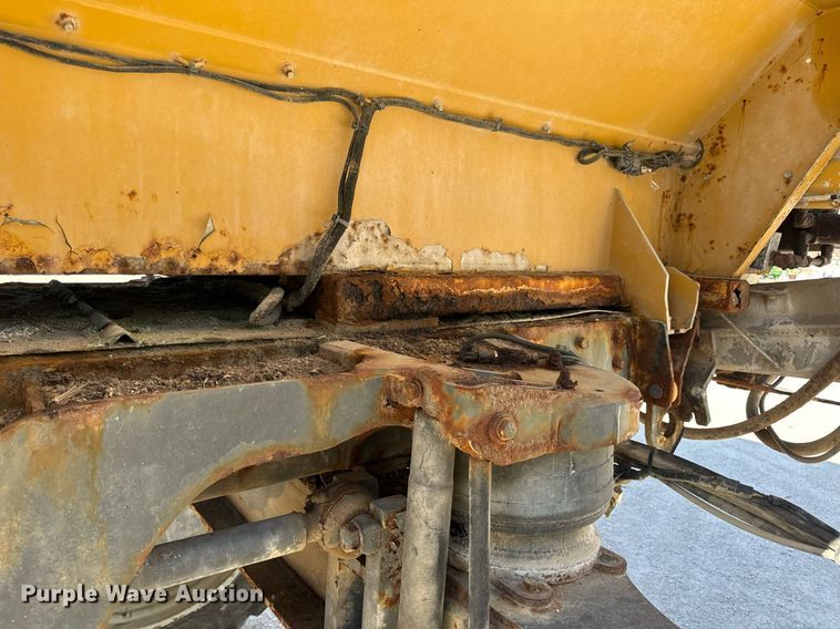 image for item DV1855 2012 RoGator RG900 applicator