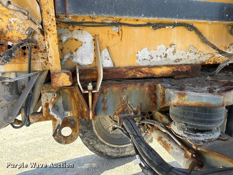 image for item DV1855 2012 RoGator RG900 applicator