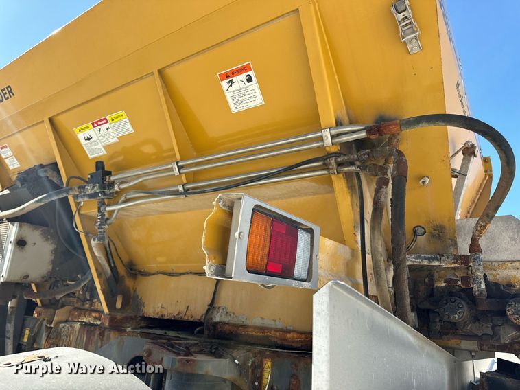 image for item DV1855 2012 RoGator RG900 applicator