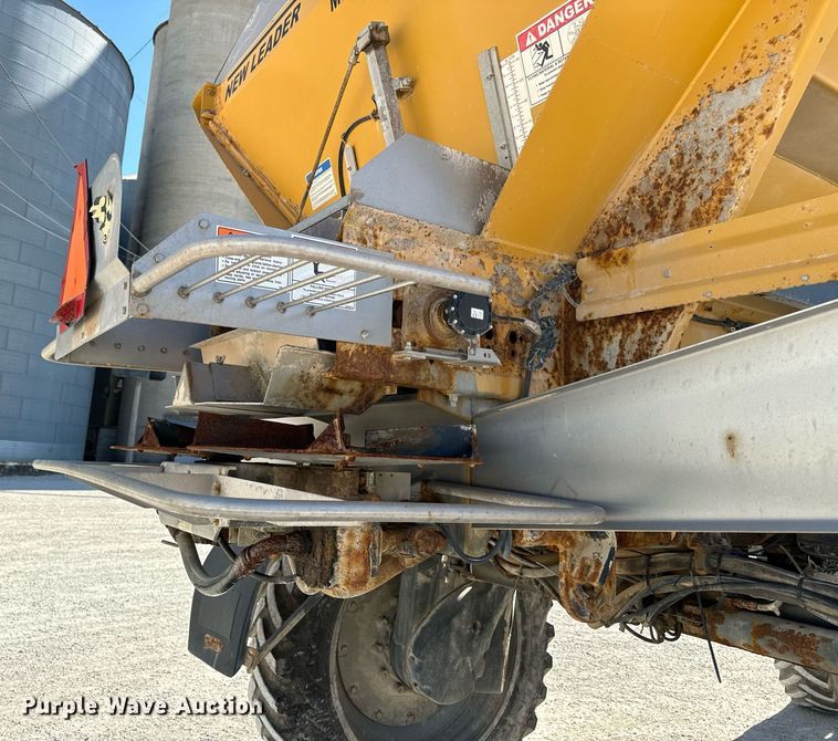 image for item DV1855 2012 RoGator RG900 applicator