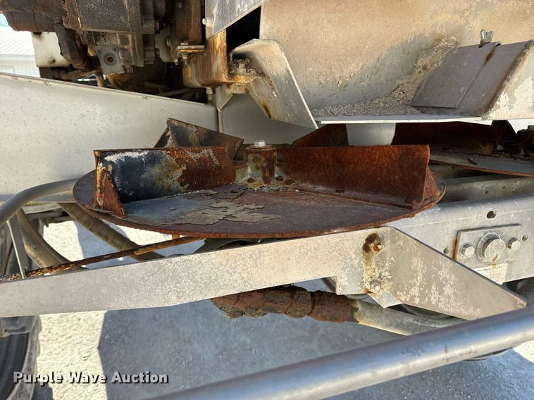 image for item DV1855 2012 RoGator RG900 applicator