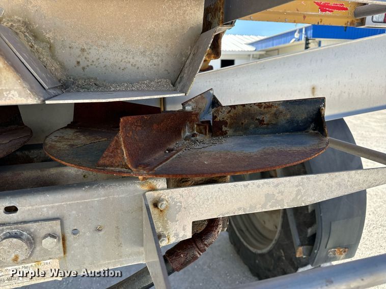 image for item DV1855 2012 RoGator RG900 applicator