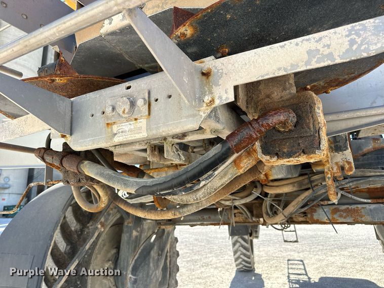 image for item DV1855 2012 RoGator RG900 applicator