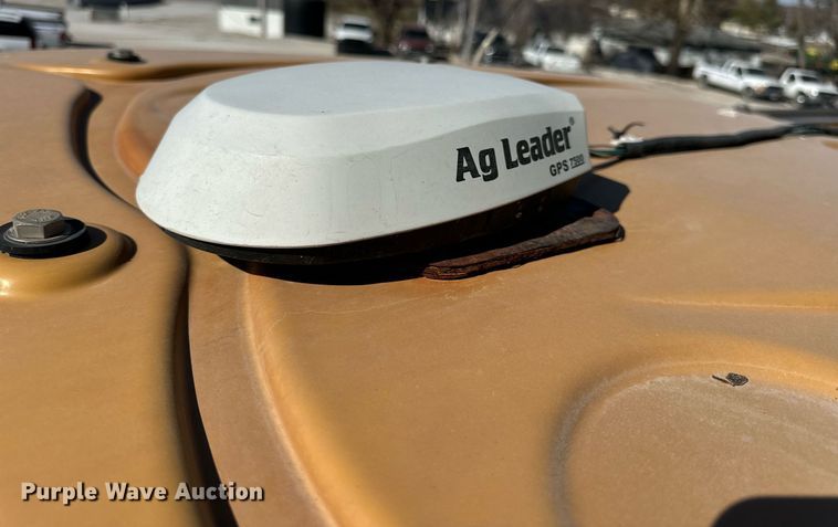 image for item DV1855 2012 RoGator RG900 applicator