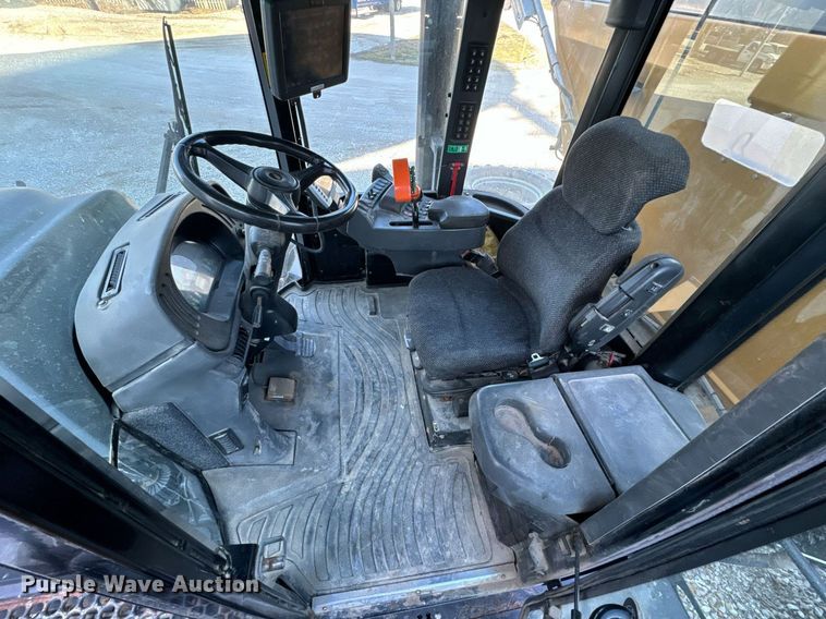 image for item DV1855 2012 RoGator RG900 applicator