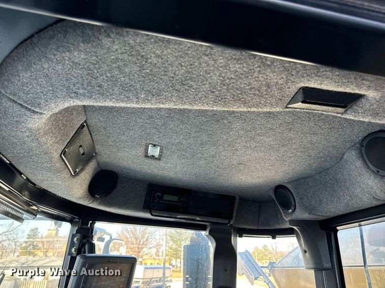 image for item DV1855 2012 RoGator RG900 applicator