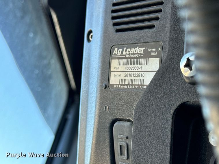 image for item DV1855 2012 RoGator RG900 applicator