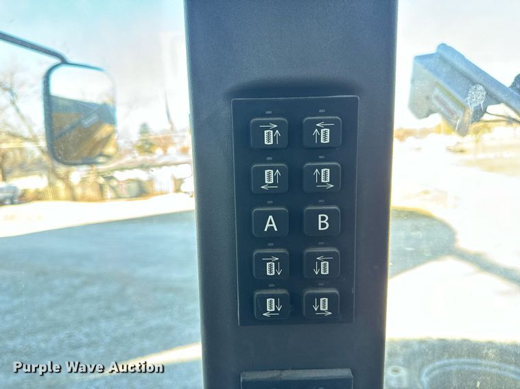 image for item DV1855 2012 RoGator RG900 applicator