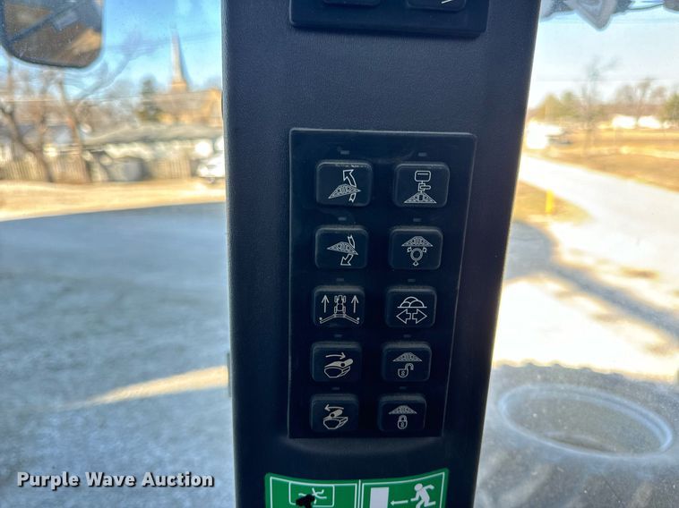 image for item DV1855 2012 RoGator RG900 applicator