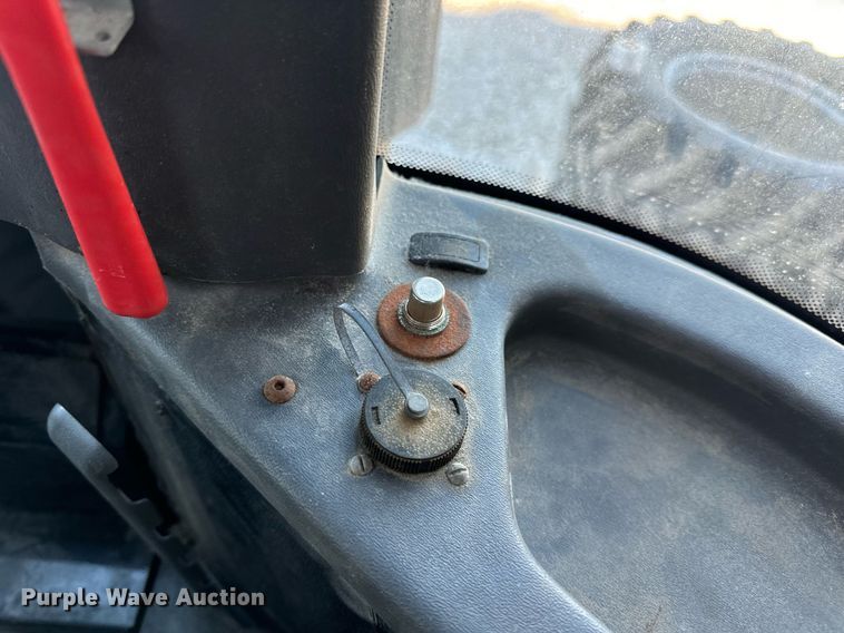 image for item DV1855 2012 RoGator RG900 applicator