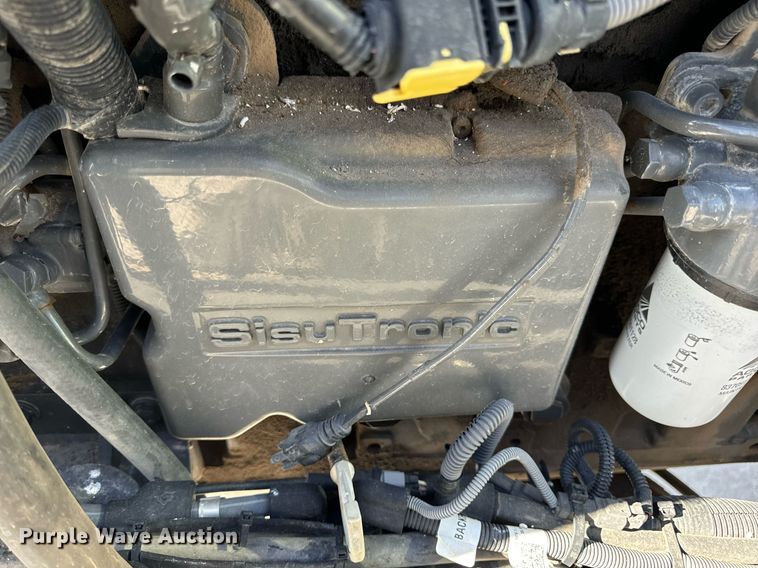 image for item DV1855 2012 RoGator RG900 applicator