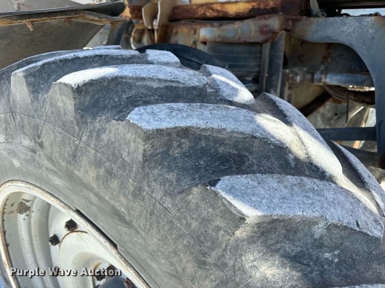 image for item DV1855 2012 RoGator RG900 applicator