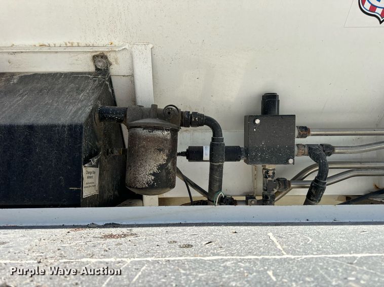 image for item DV1856 Miller 3304 applicator