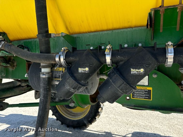 image for item DV1857 2012 John Deere 4630 sprayer
