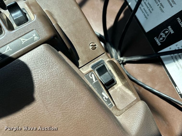 image for item DV1857 2012 John Deere 4630 sprayer