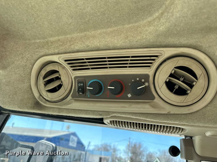 image for item DV1857 2012 John Deere 4630 sprayer