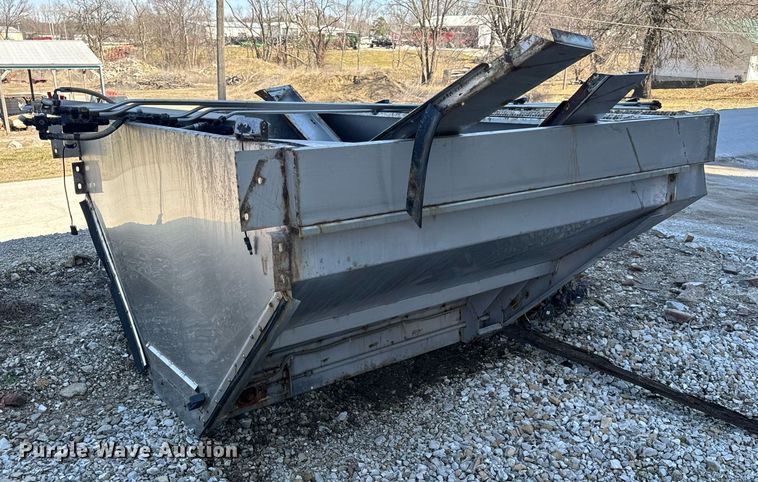 image for item DV1858 New Leader L4000G4 applicator bed