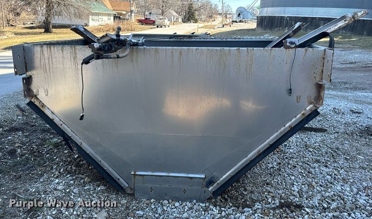 image for item DV1858 New Leader L4000G4 applicator bed