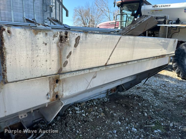 image for item DV1858 New Leader L4000G4 applicator bed