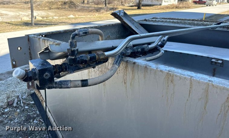 image for item DV1858 New Leader L4000G4 applicator bed