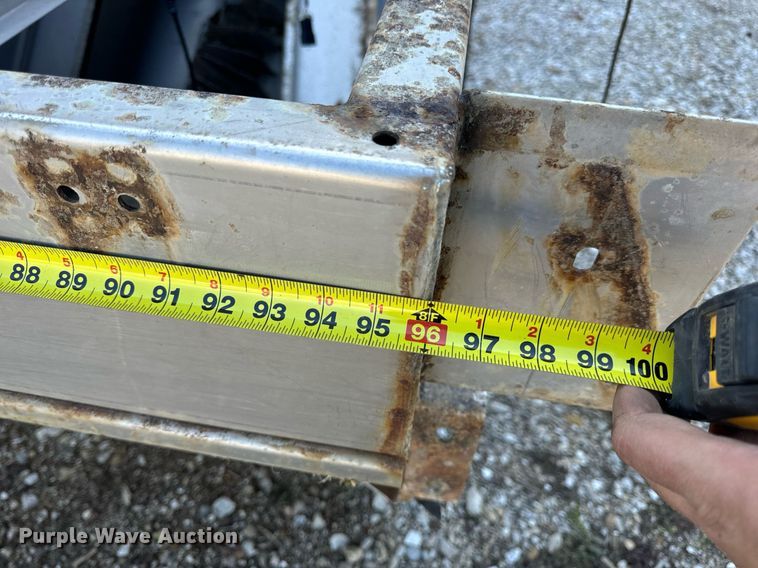 image for item DV1858 New Leader L4000G4 applicator bed