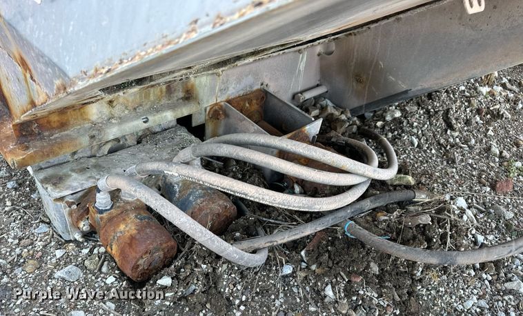 image for item DV1858 New Leader L4000G4 applicator bed