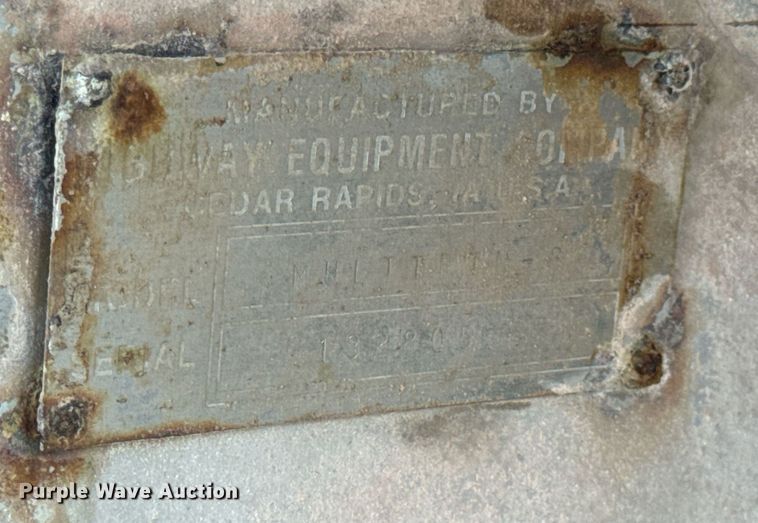 image for item DV1858 New Leader L4000G4 applicator bed