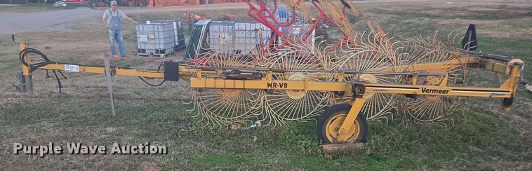 image for item DW1852 Vermeer WR-V8 hay rake