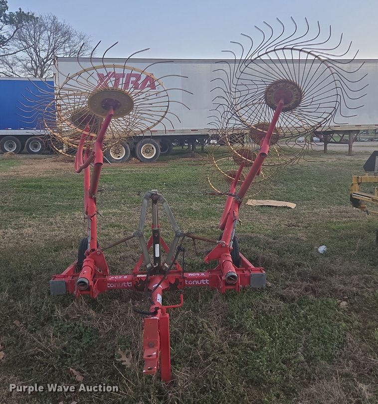 image for item DW1853 2007 Tonutte RCS8 hay rake