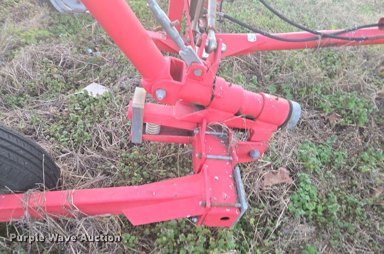 image for item DW1853 2007 Tonutte RCS8 hay rake