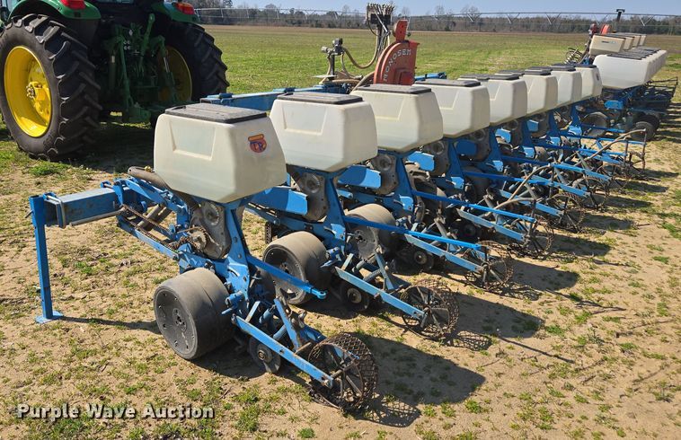 image for item DW1856 Monosem planter