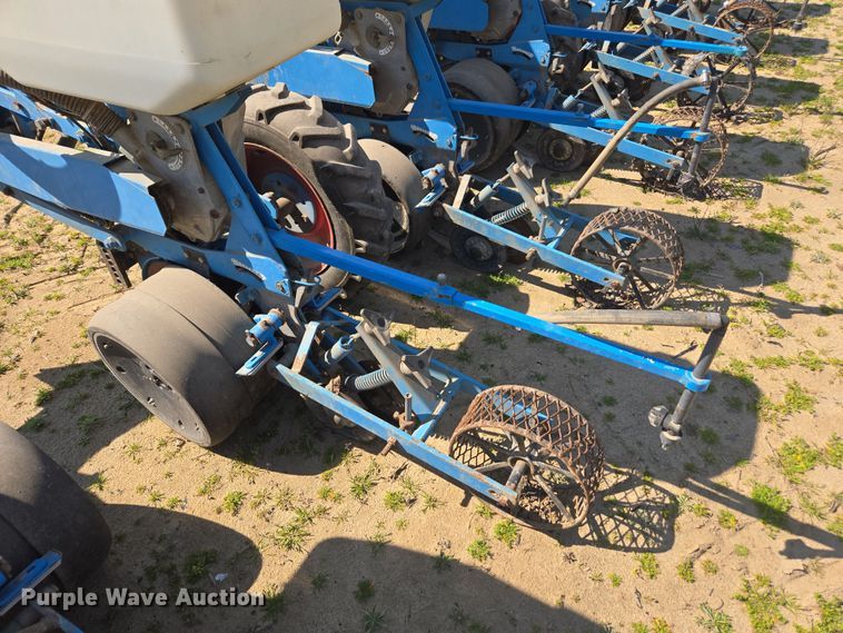 image for item DW1856 Monosem planter