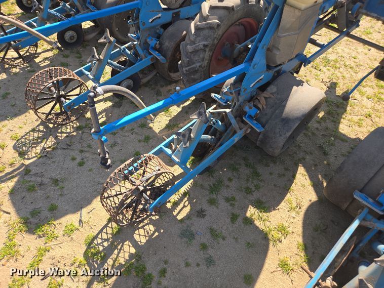 image for item DW1856 Monosem planter