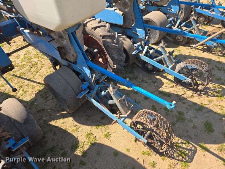 image for item DW1856 Monosem planter